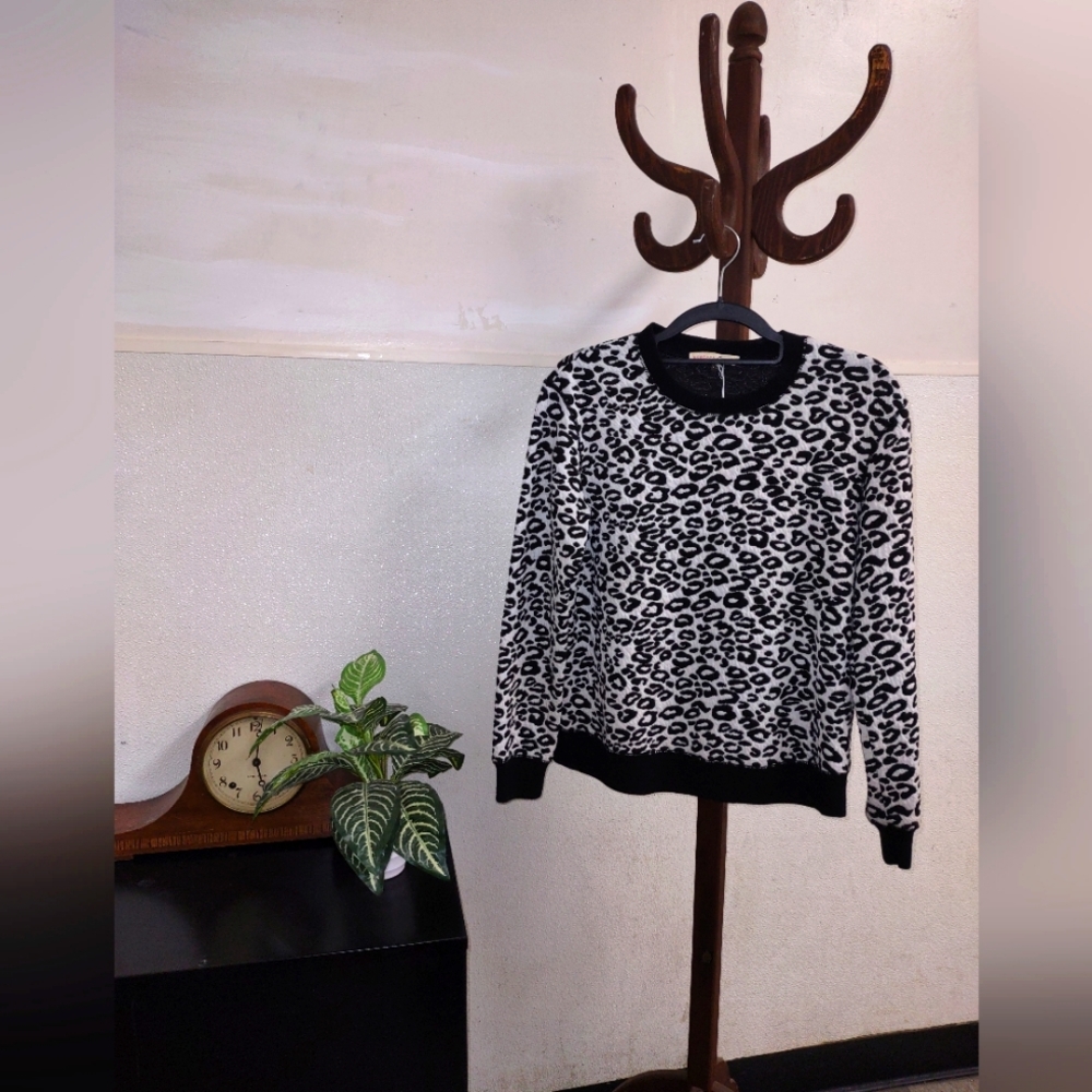 BLK/WHT LEOPRAD/REBECCA TAYLOR
